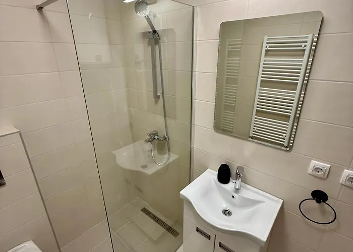 Royal 3 Daire Paraćin